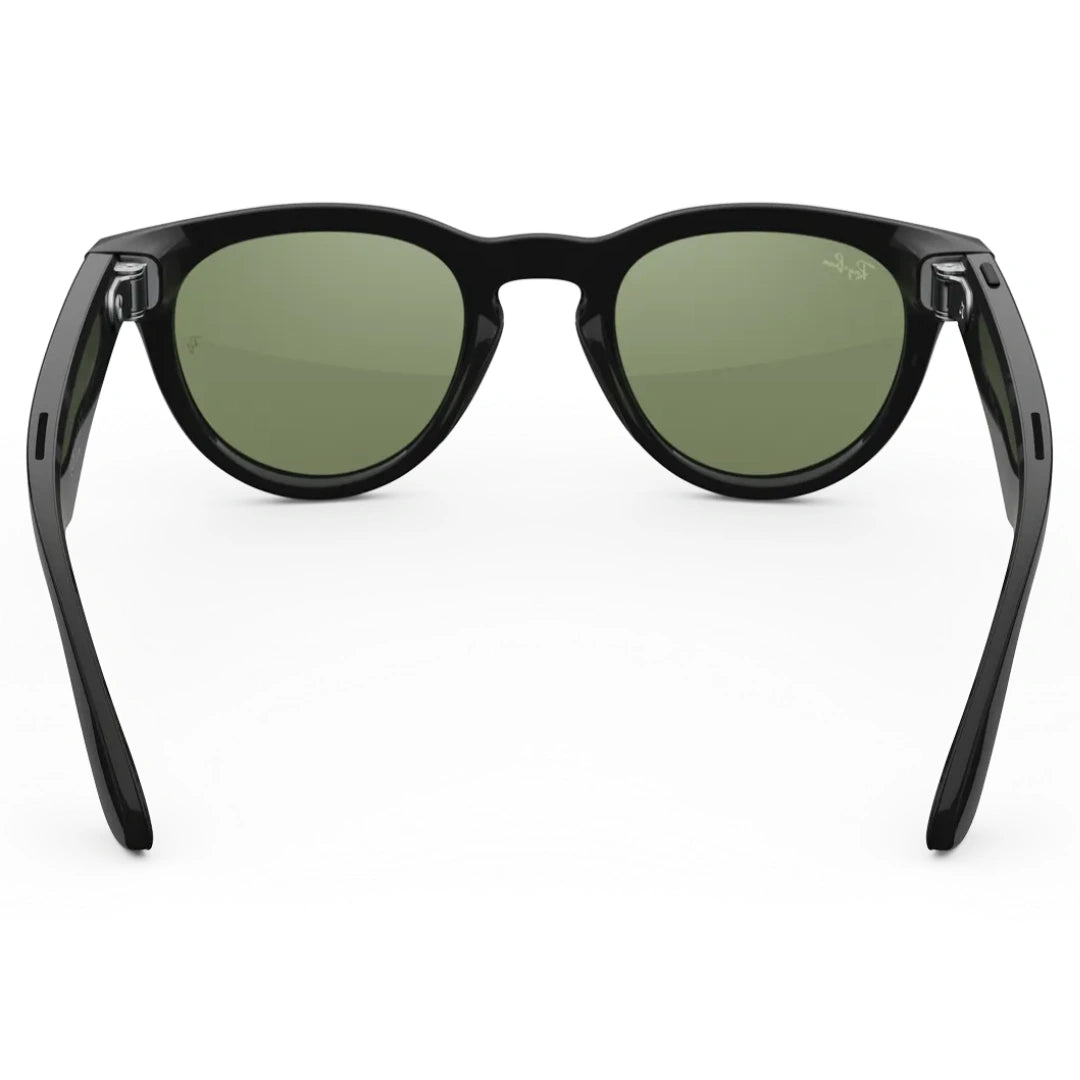 Gafas de sol inteligentes Ray-Ban Meta negras. Vista trasera con lentes verdes y patillas abiertas.
