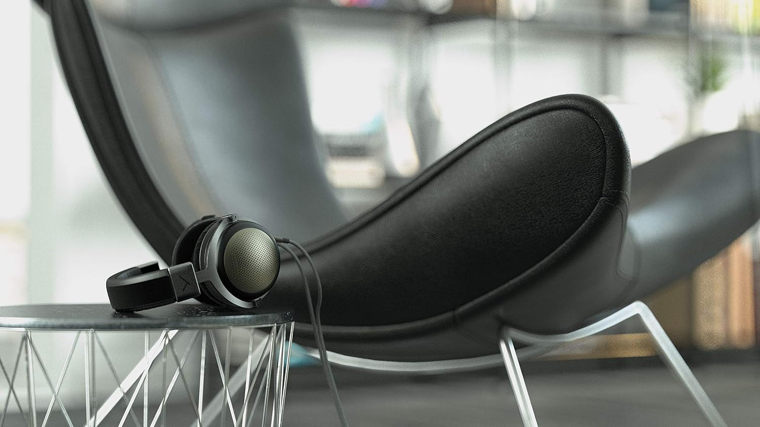 '- T1 Stereo Headphones (3Rd Gen)