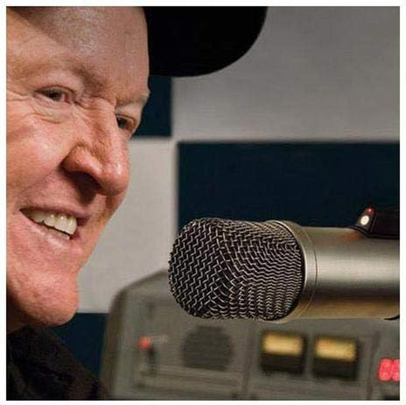 Broadcaster Large-Diaphragm Condenser Microphone, Silver