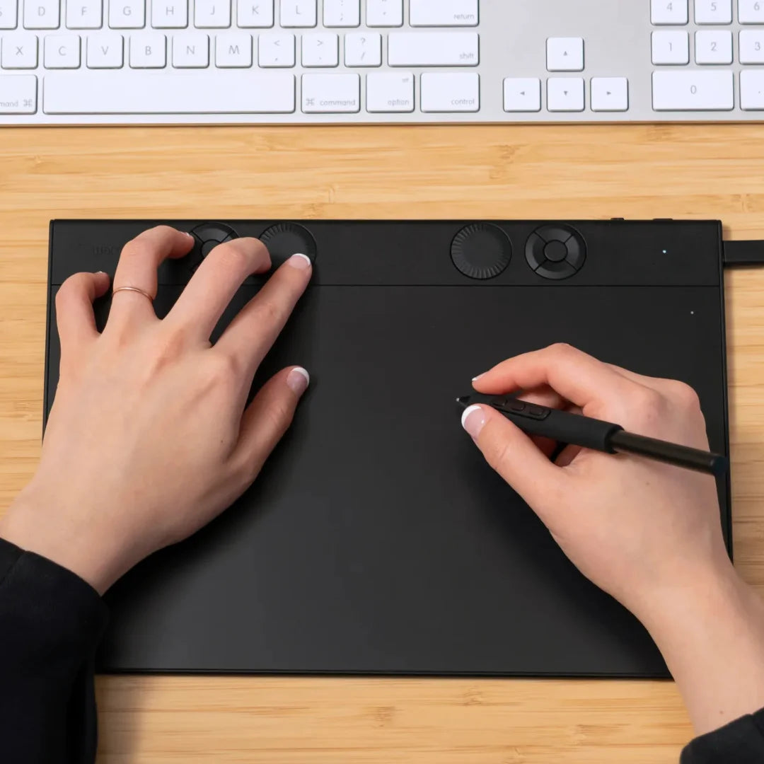 Wacom Intuos Pro Tableta de dibujo gráfico profesional Bluetooth con Pro Pen 3, compatible con Mac, Windows - Edición 2025